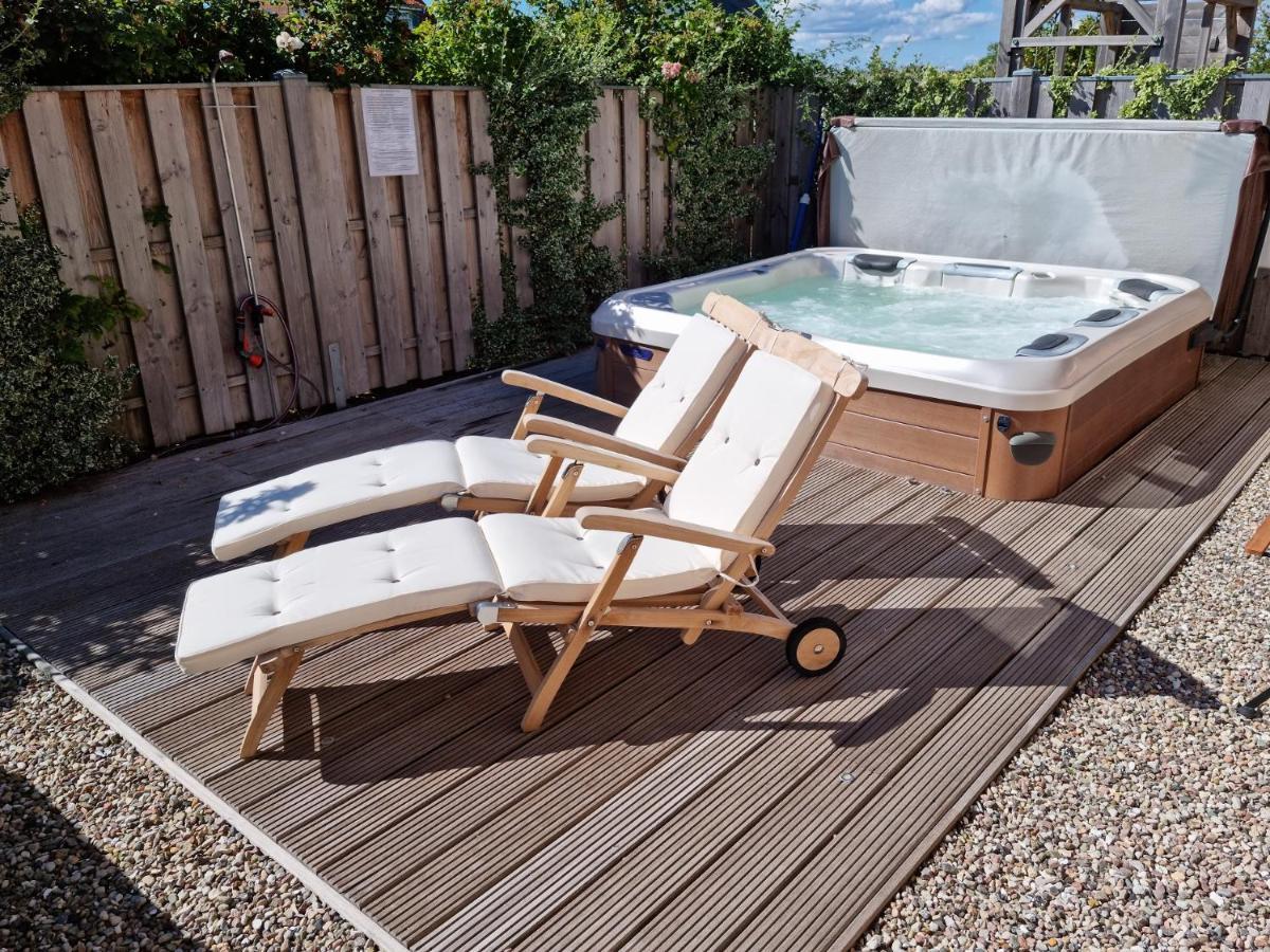 Ostsee-Wellnesslandhaus Mit Sauna, Jacuzzi, Innenwhirlpool Kalkhorst Eksteriør billede